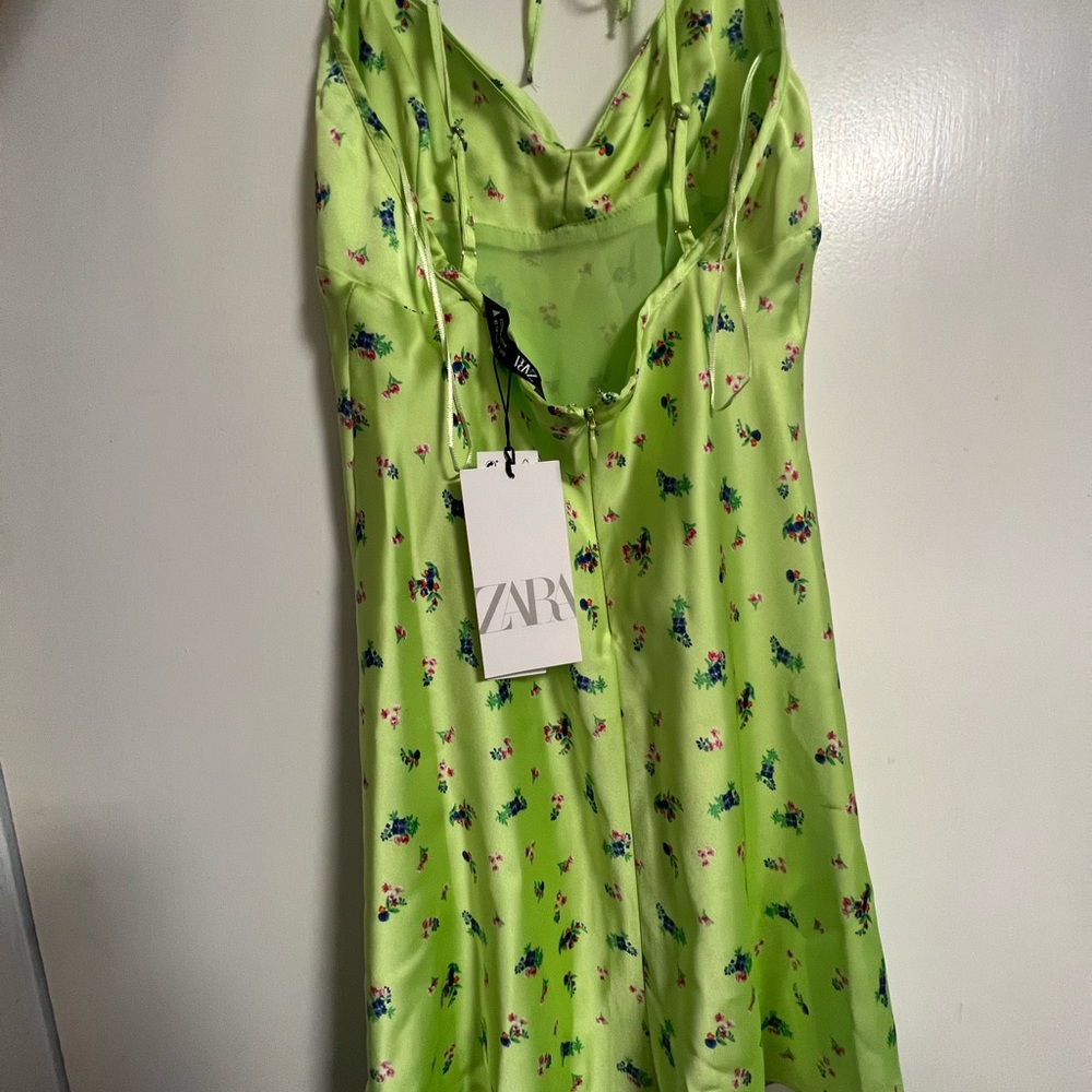 BRAND NEW ZARA DRESS W TAGS